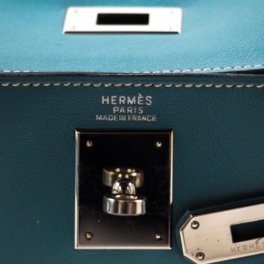 Hermès Kelly 32 Retourne Bleu Jean Swift Bags Hermès - Shop authentic new pre-owned designer brands online at Re-Vogue