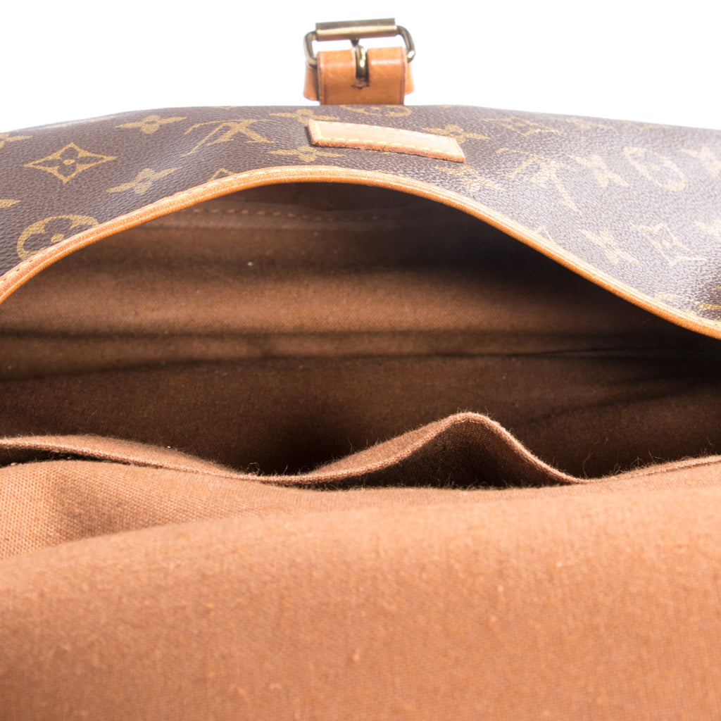 Louis Vuitton Saumur 30 Bags Louis Vuitton - Shop authentic new pre-owned designer brands online at Re-Vogue