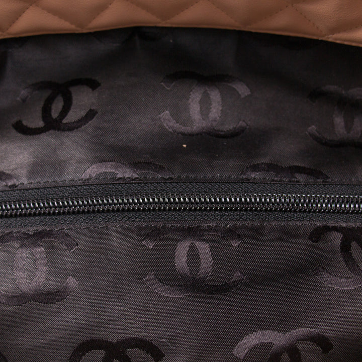 Chanel Ligne Cambon Tote Bags Chanel - Shop authentic new pre-owned designer brands online at Re-Vogue