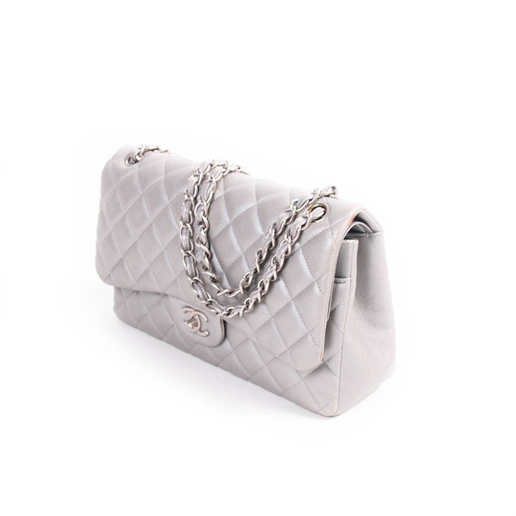 Chanel Classic Jumbo Double Flap Bag Bags Chanel - Shop authentic new pre-owned designer brands online at Re-Vogue