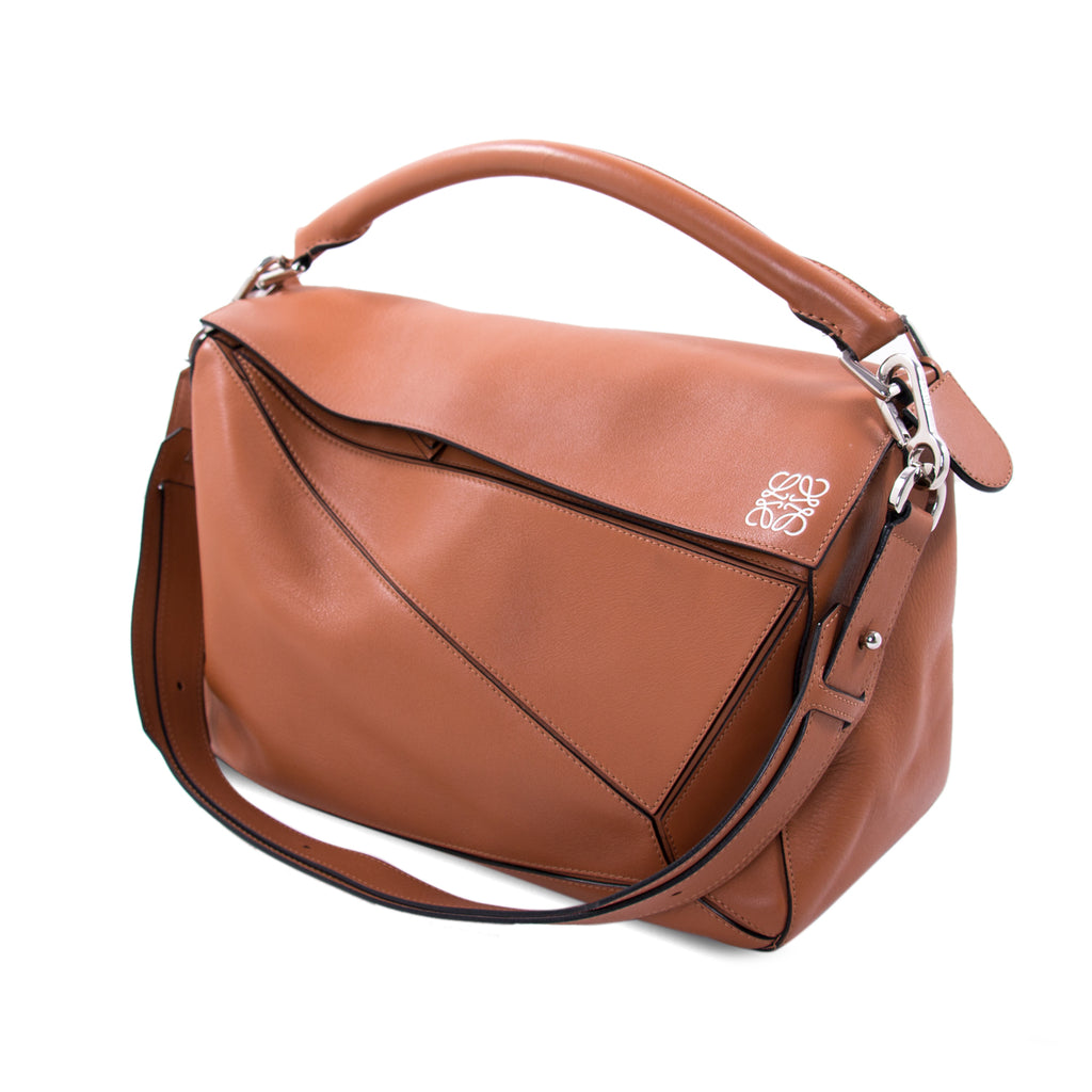 Loewe Large Puzzle Shoulder Bag Bags Loewe - Shop authentic new pre-owned designer brands online at Re-Vogue