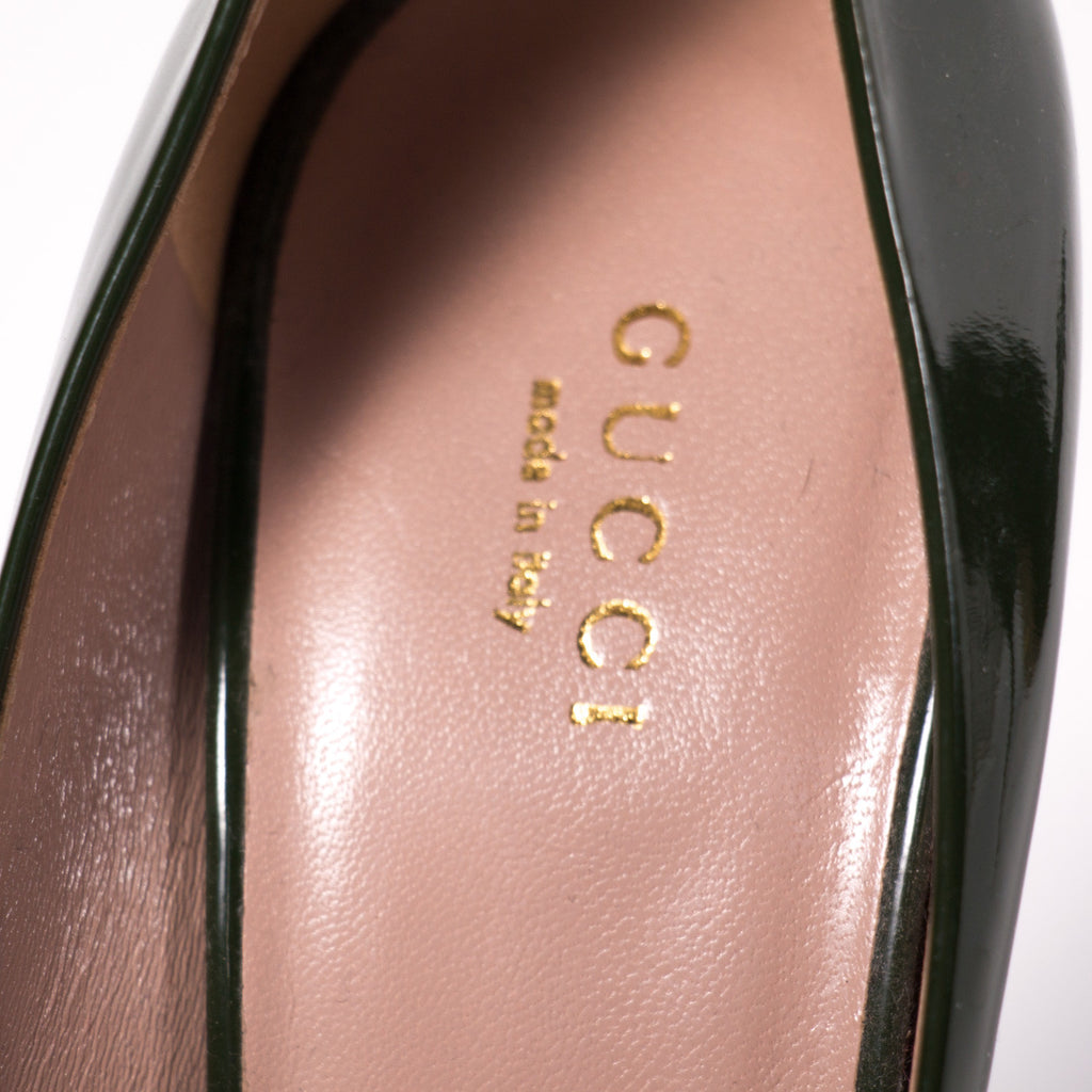 Gucci Pointed Toe Leather Pumps Shoes Gucci - Shop authentic new pre-owned designer brands online at Re-Vogue