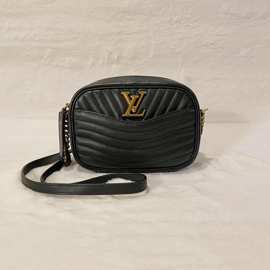 LOUIS VUITTON Authentic Women's New Wave Camera Bag Shoulder