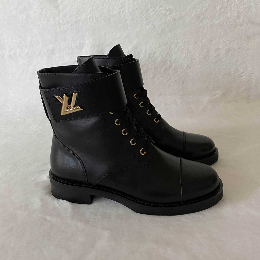 Louis Vuitton Wonderland Flat Ranger Boots - Size 38,5 ○ Labellov ○ Buy and  Sell Authentic Luxury