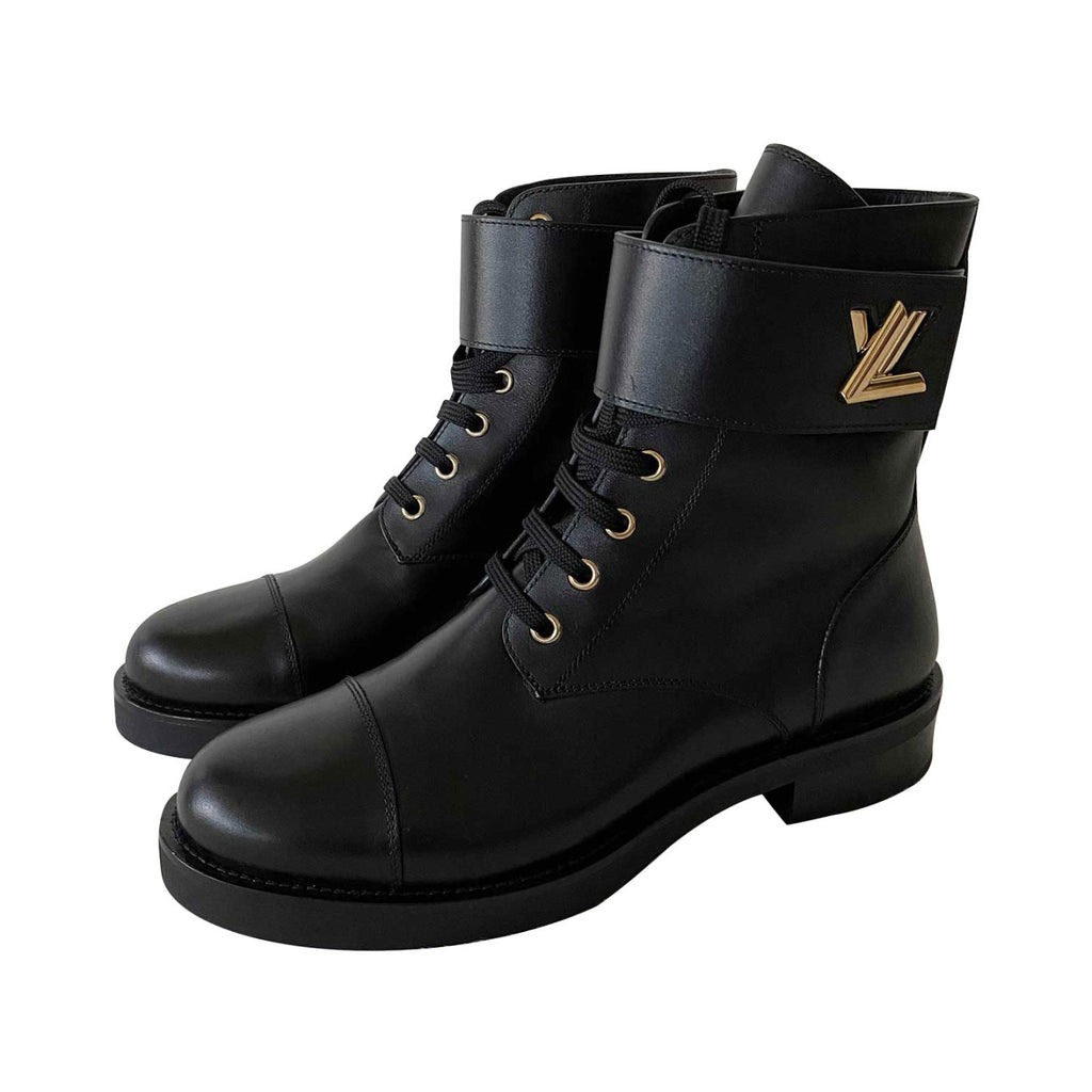 SOLD‼️💯Authentic LV Wonderland Flat Ranger  Monogram boots, Louis vuitton  boots, Louis vuitton combat boots