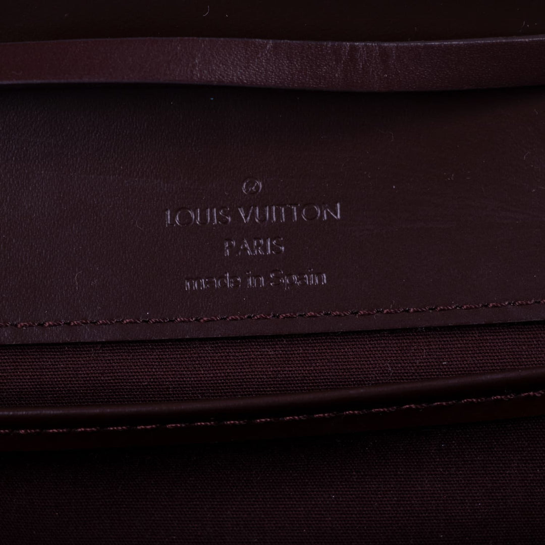 Louis Vuitton Epi Honfleur Clutch Bags Louis Vuitton - Shop authentic new pre-owned designer brands online at Re-Vogue