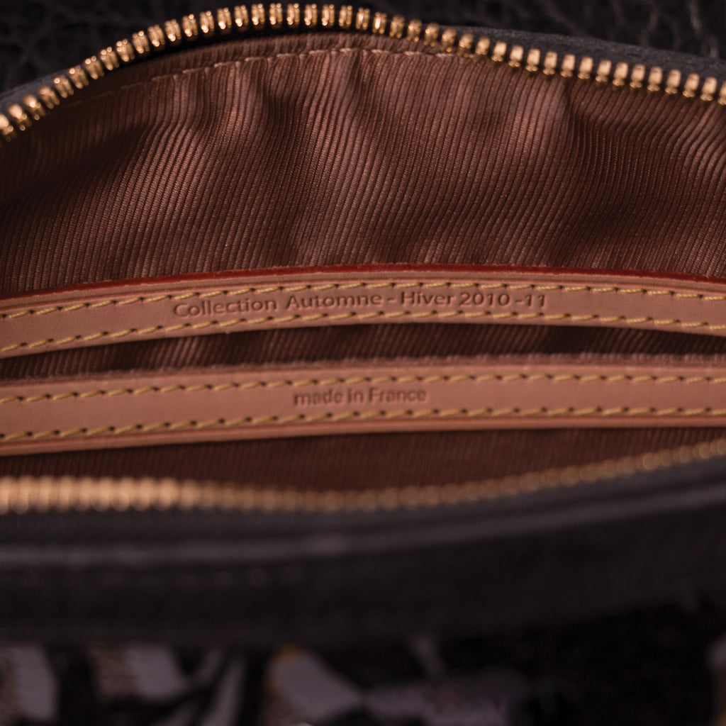 M51226 – dct - Monogram - Jeune - MM - Louis - LOUIS VUITTON Fleur De Jais  Carrousel Monogram Leather Satchel Bag Black - Fille - Bag - ep_vintage  luxury Store - Vuitton - Shoulder