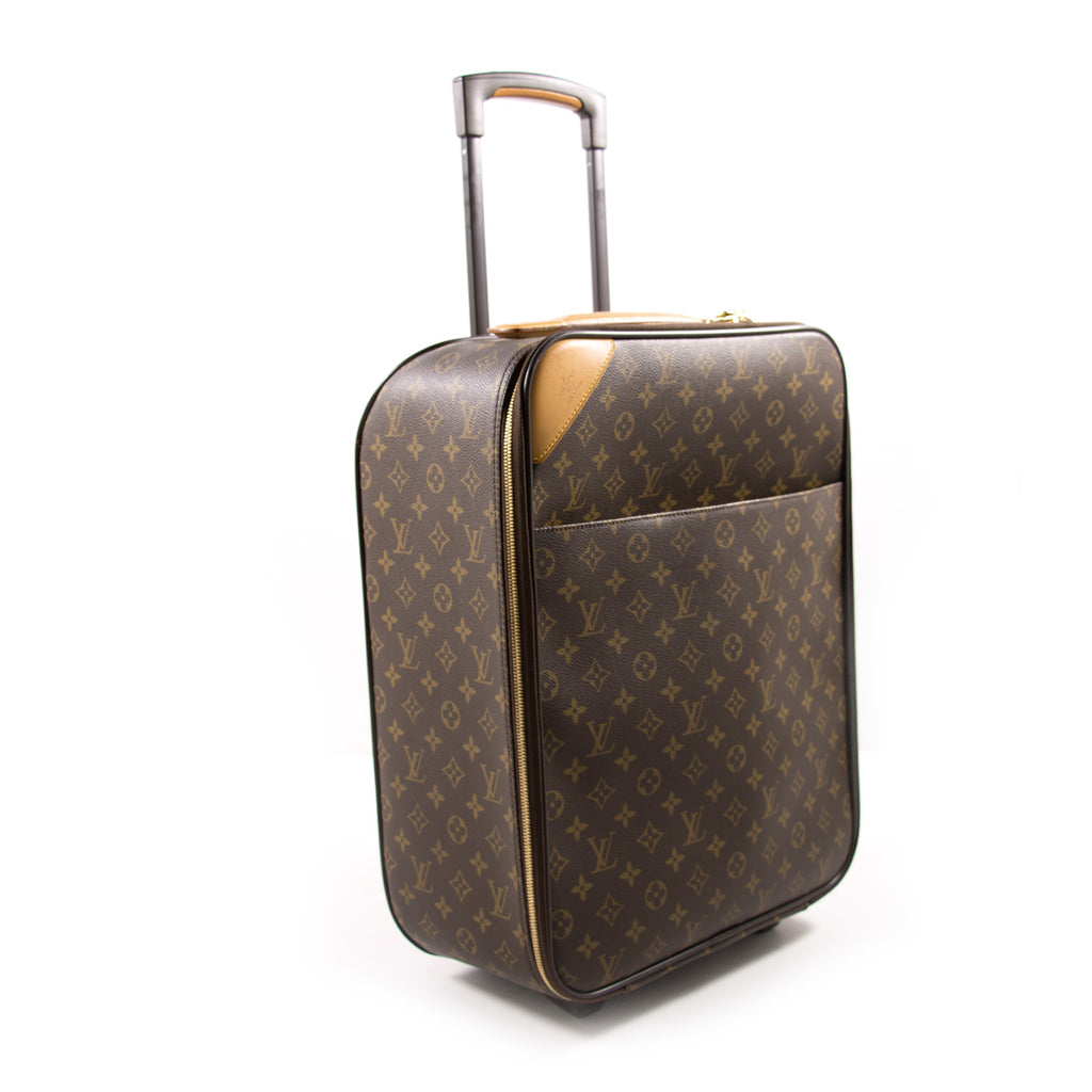 Shop authentic Louis Vuitton Monogram Pégase Légère 45 Travel Bag at  revogue for just USD 1,700.00
