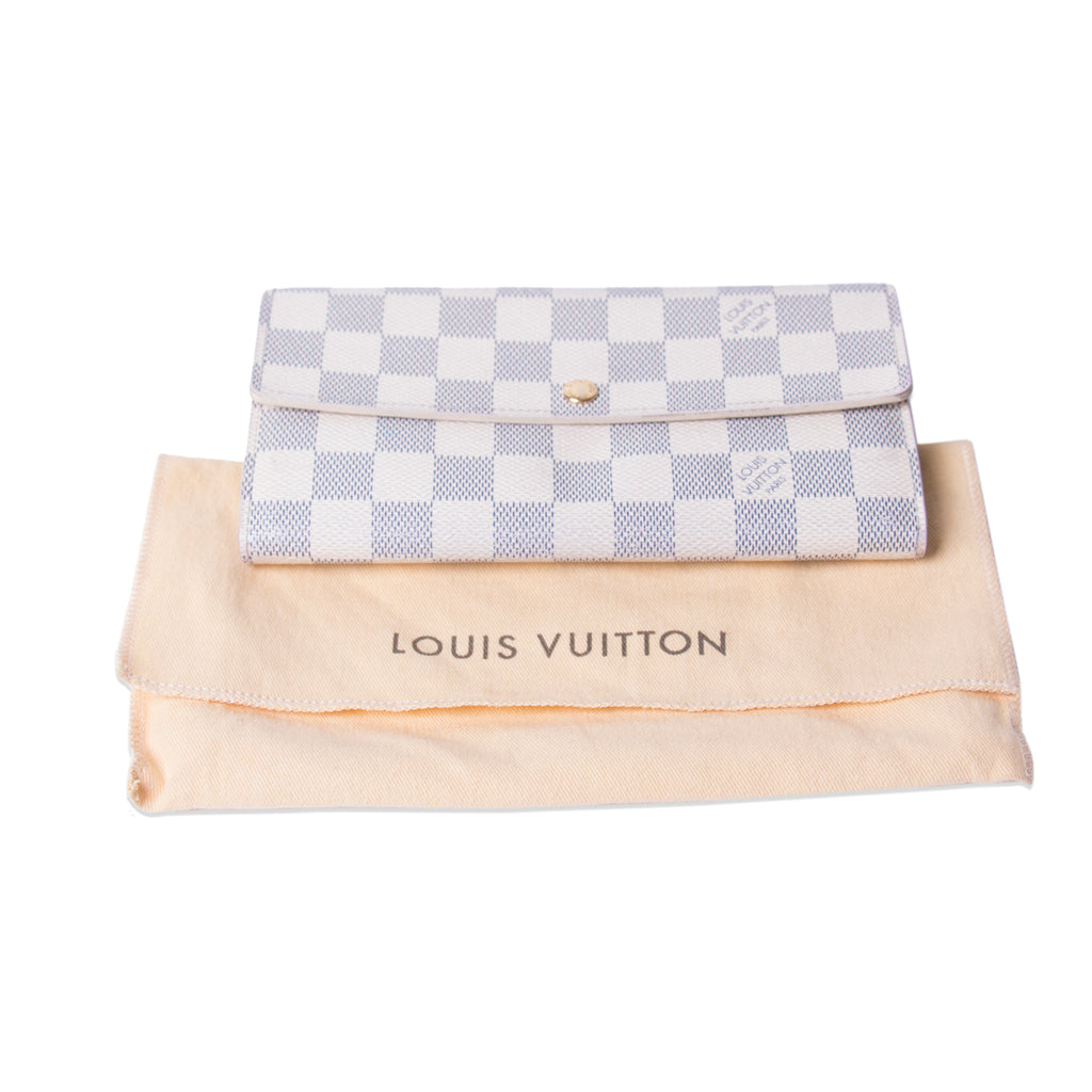 Louis Vuitton Sarah Damier Azur Wallet ○ Labellov ○ Buy and Sell Authentic  Luxury