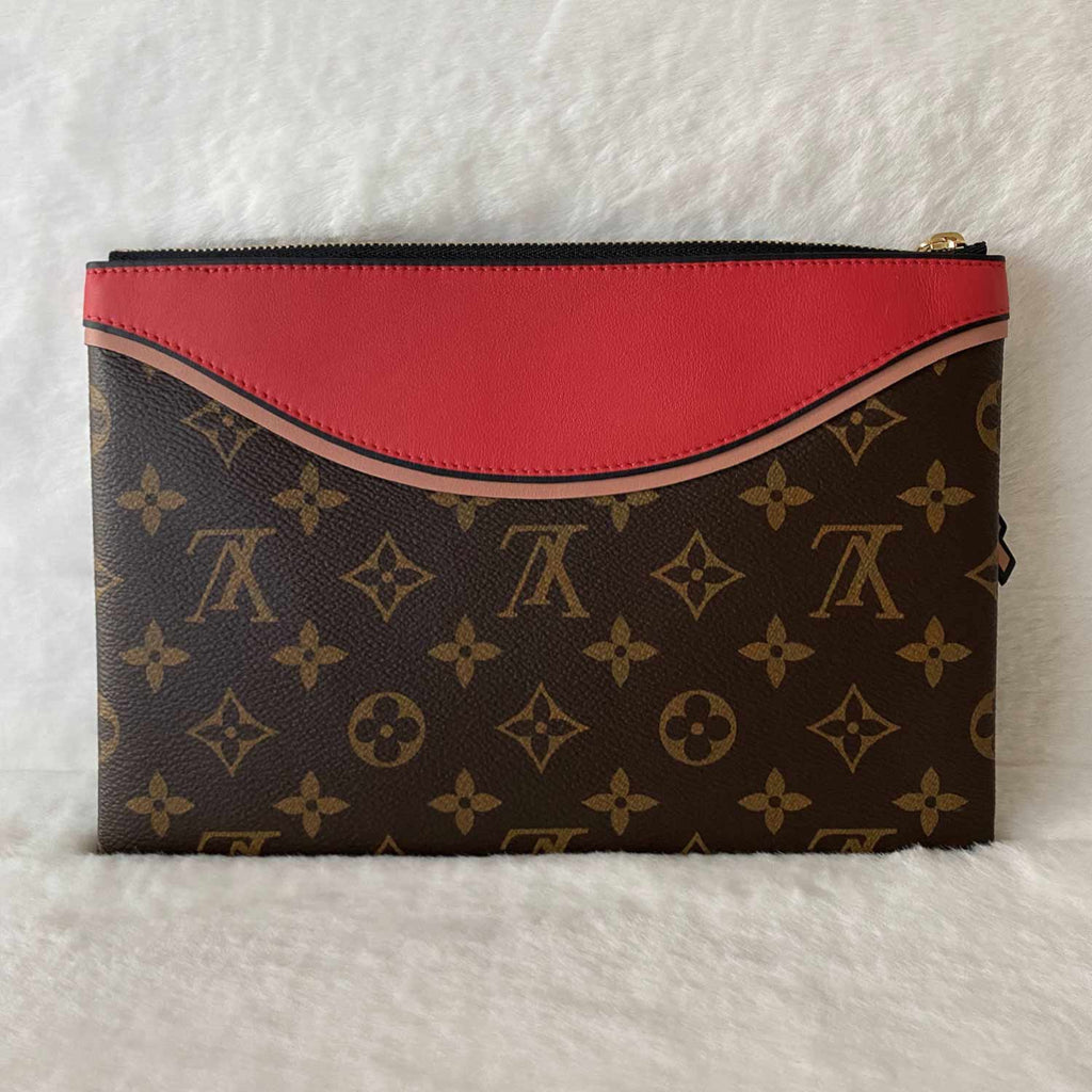 Shop authentic Louis Vuitton Monogram Key Pouch at revogue for