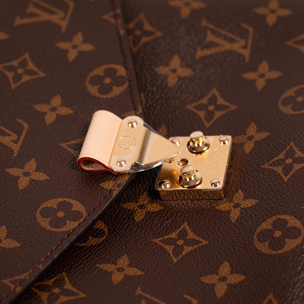 Louis Vuitton Monogram Pochette Metis Bags Louis Vuitton - Shop authentic new pre-owned designer brands online at Re-Vogue