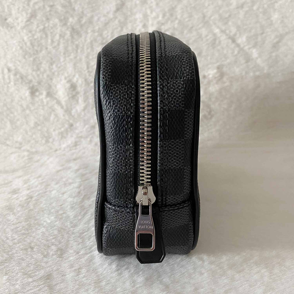 Louis Vuitton 2019 Damier Graphite Zip Toiletry Pouch 20 – Mine & Yours