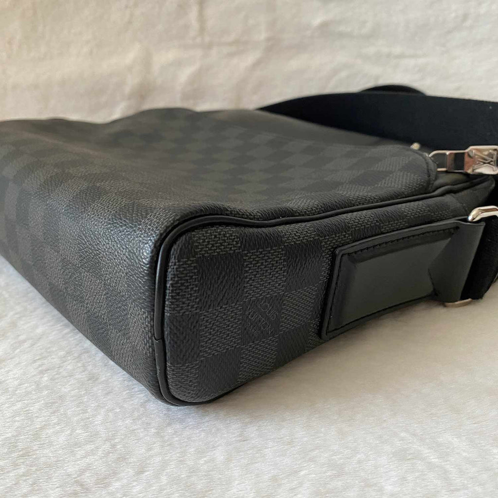 Louis Vuitton Reporter Dayton Damier Graphite MM Black/Grey in Coated  Canvas with Silver-tone - US