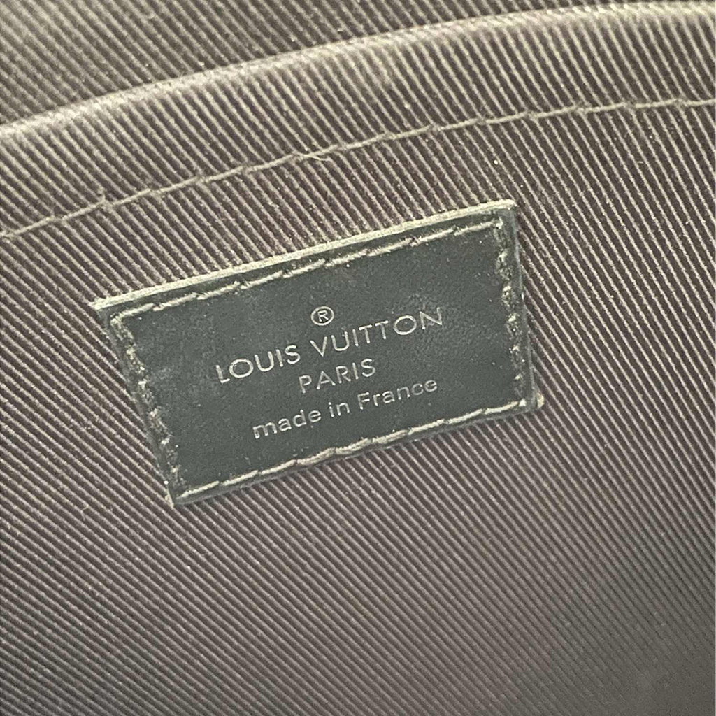 Louis Vuitton Mens Pochette Discovery Monogram Eclipse PM – Luxe Collective