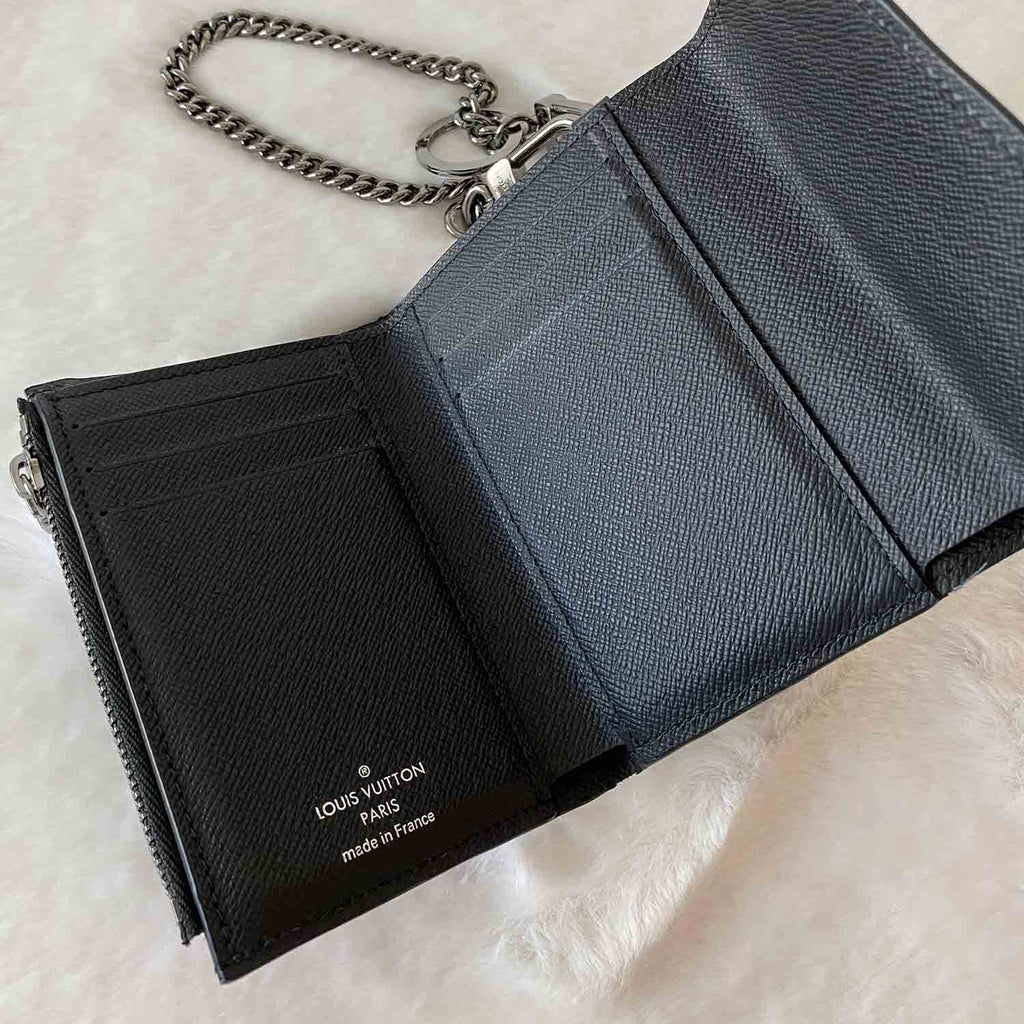 Louis Vuitton 2018 Monogram Eclipse Rivets Chain Wallet - Black