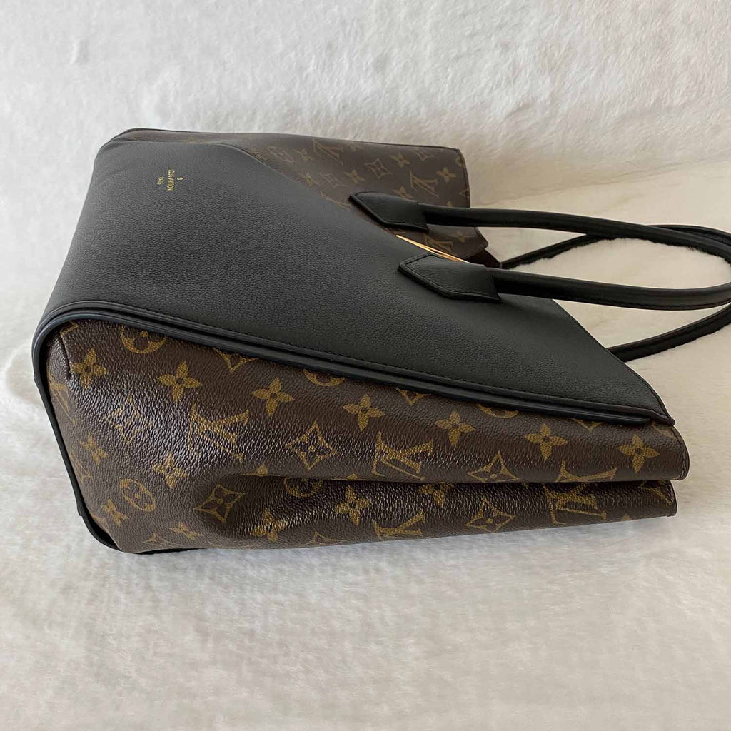 Authentic Louis Vuitton Red/Monogram Kimono PM Bag – Luxe Touch