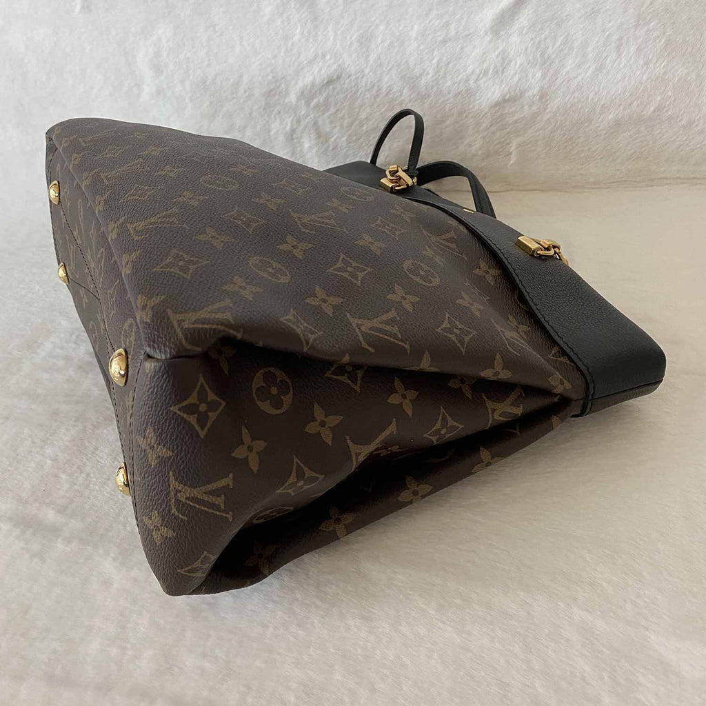 LOUIS VUITTON Pallas Chain Monogram Canvas Shopper Tote Bag Brown