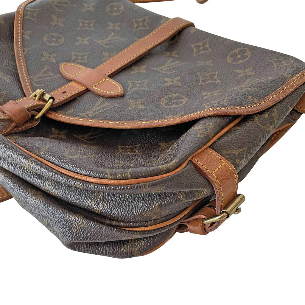 AUTHENTIC Louis Vuitton Saumur 30 Monogram Crossbody PREOWNED (WBA157) –  Jj's Closet, LLC