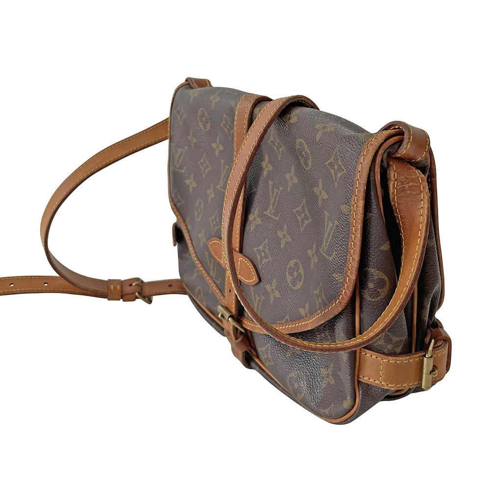 AUTHENTIC Louis Vuitton Saumur 30 Monogram Crossbody PREOWNED (WBA157) –  Jj's Closet, LLC