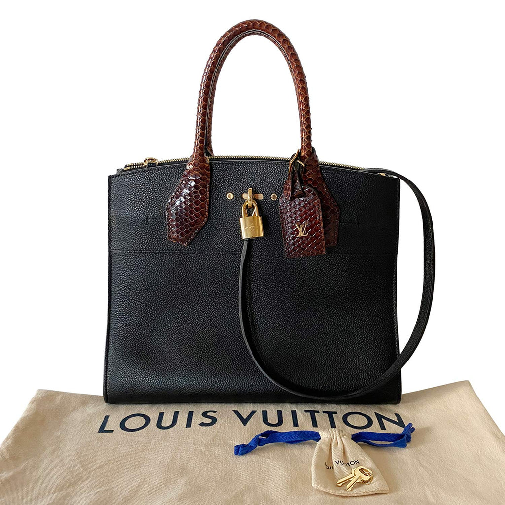 Louis Vuitton Noé Monogram Canvas – l'Étoile de Saint Honoré