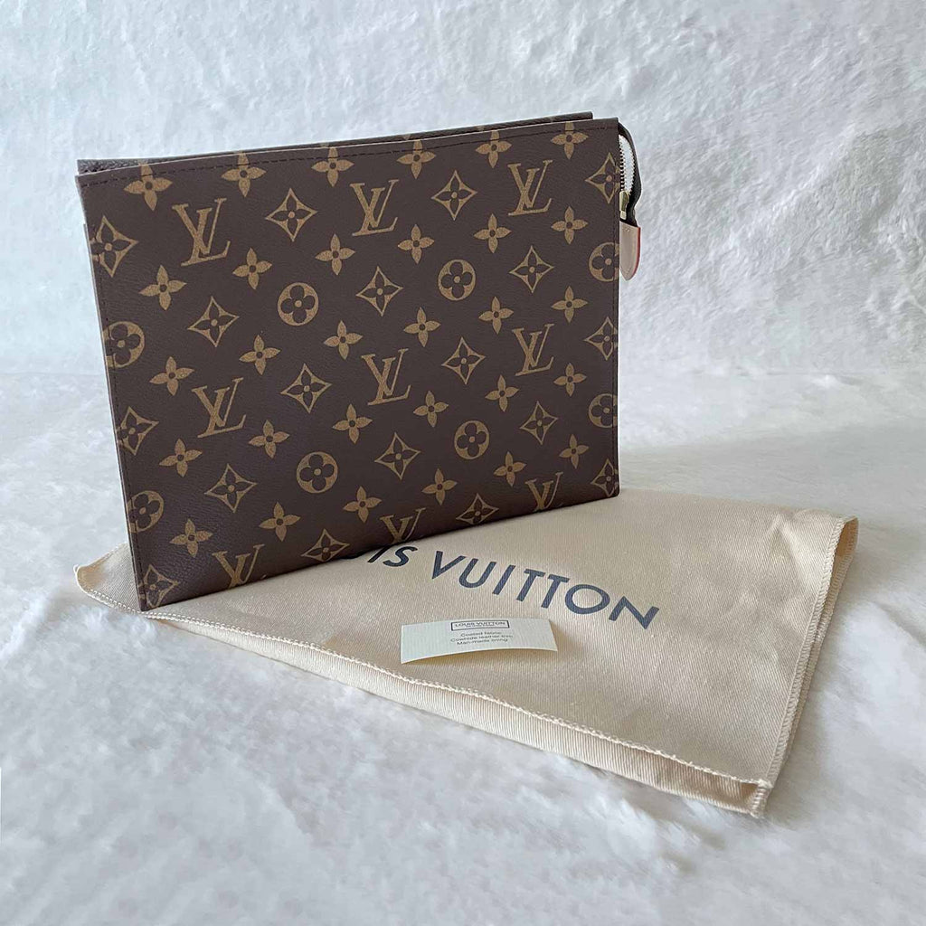 LOUIS VUITTON Monogram Toiletry Pouch 26 74989