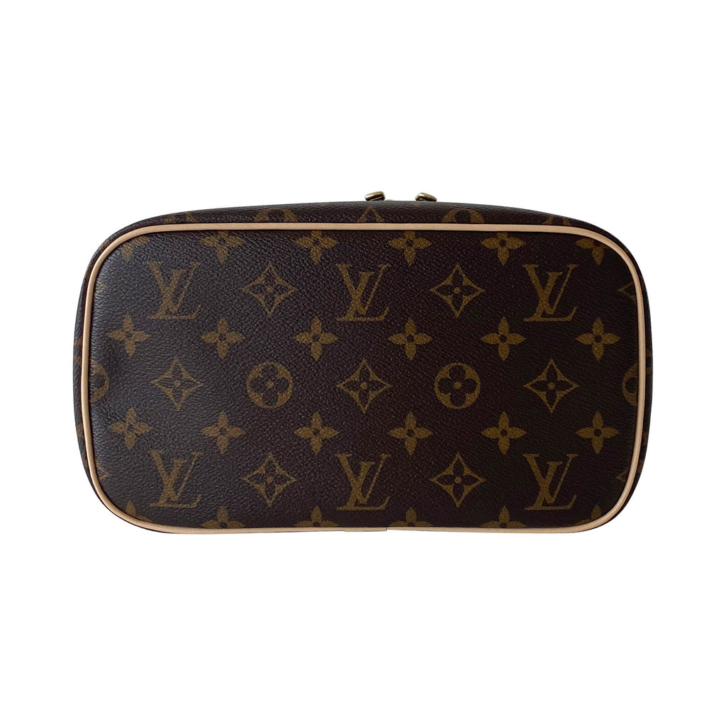 Sold at Auction: Louis Vuitton Monogram Canvas Nice BB Toiletry Bag