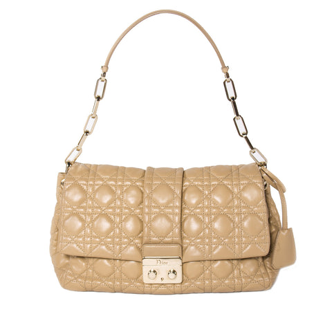 Louis Vuitton Damier Eva Clutch