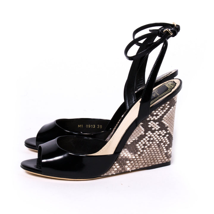 Christian Dior Escapade Sandals - revogue