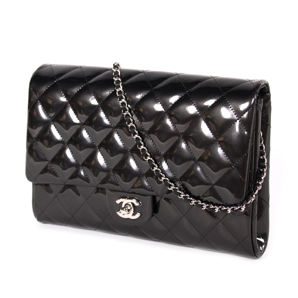 Chanel Classic Clutch With Chain Bags Chanel - Shop authentic new pre-owned designer brands online at Re-Vogue