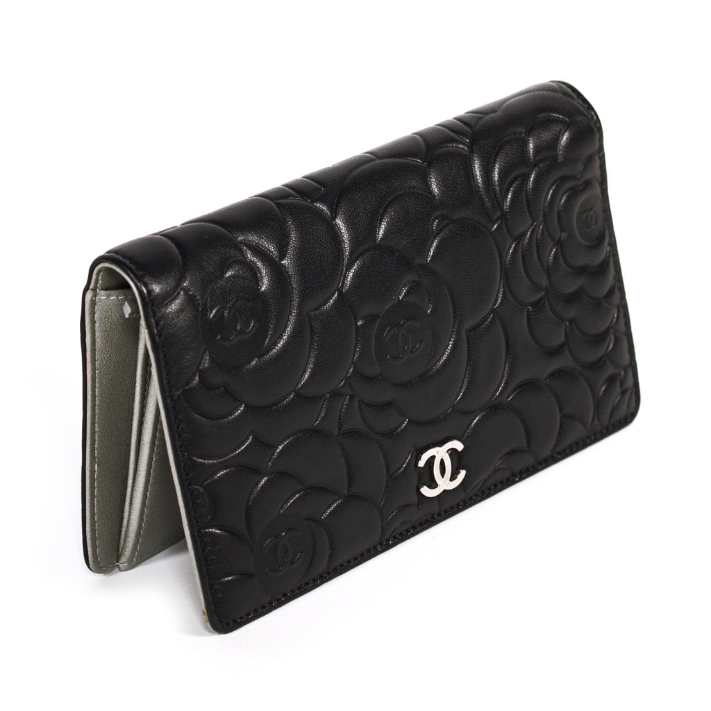 CHANEL Camellia Long Zippy studded Wallet Black-US