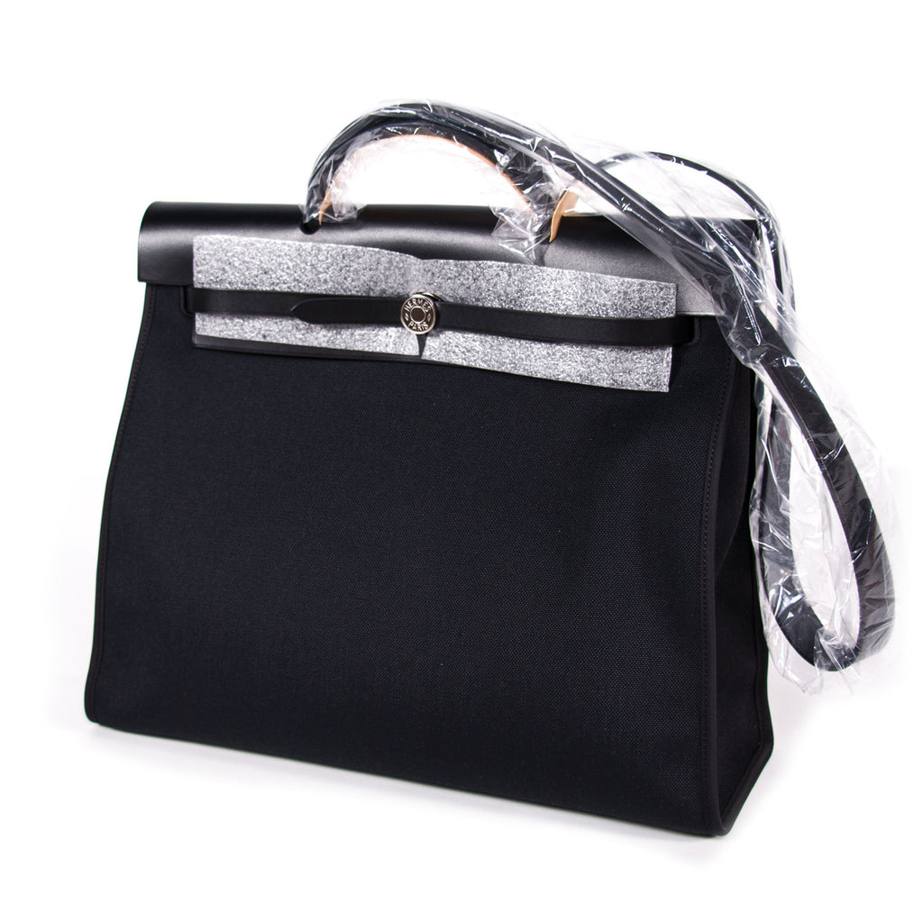 HERMÈS Women's Herbag 39 in Black