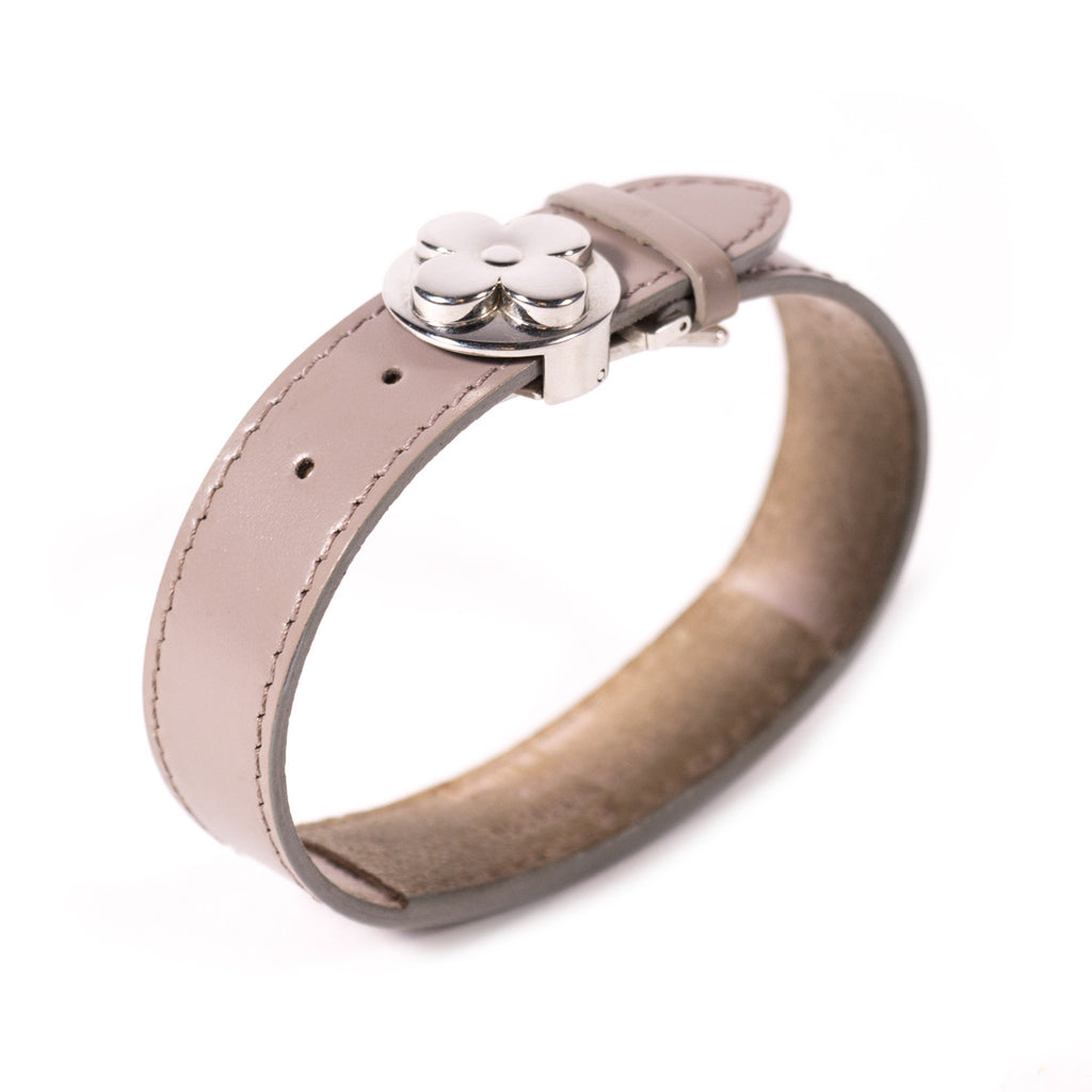 Louis Vuitton Wish Bracelet Accessories Louis Vuitton - Shop authentic new pre-owned designer brands online at Re-Vogue