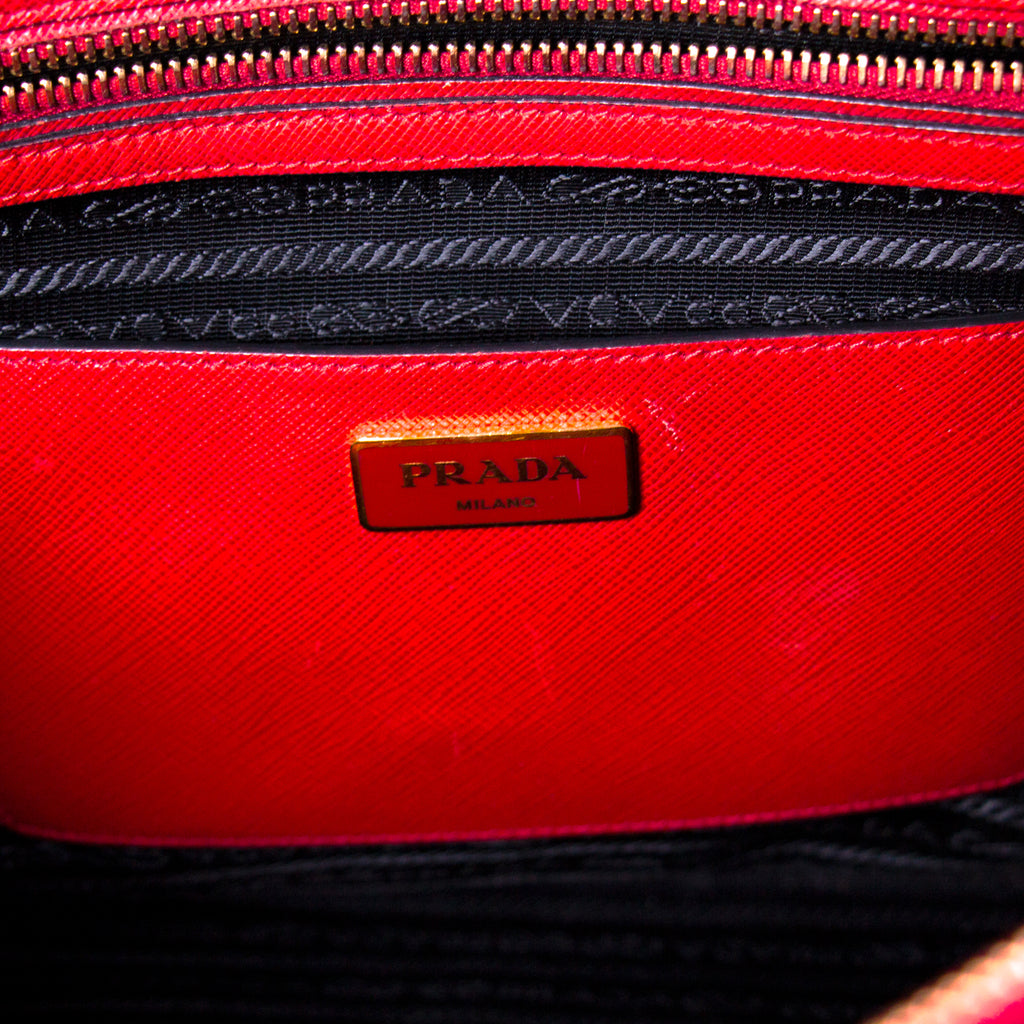 Prada Galleria Double Zip Tote Bag Bags Prada - Shop authentic new pre-owned designer brands online at Re-Vogue