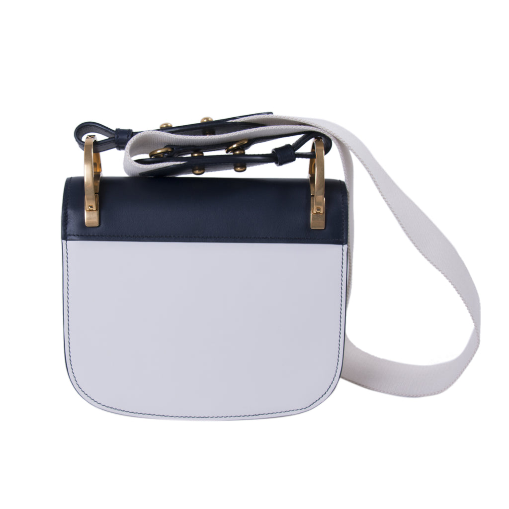 Shop authentic Prada Pattina Saffiano Lux Shoulder Bag at revogue for just  USD 800.00