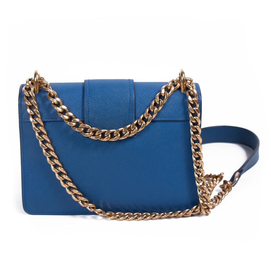 Prada Pattina Saffiano Lux Shoulder Bag Bags Prada - Shop authentic new pre-owned designer brands online at Re-Vogue