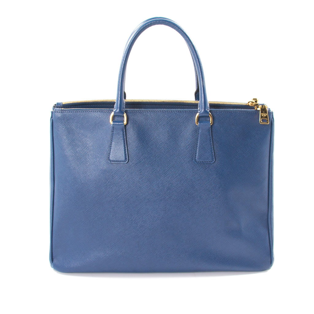 Prada Saffiano Lux Double-Zip Tote Bag Bags Prada - Shop authentic new pre-owned designer brands online at Re-Vogue