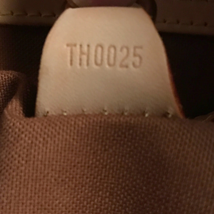 Louis Vuitton Ellipse PM Bags Louis Vuitton - Shop authentic new pre-owned designer brands online at Re-Vogue