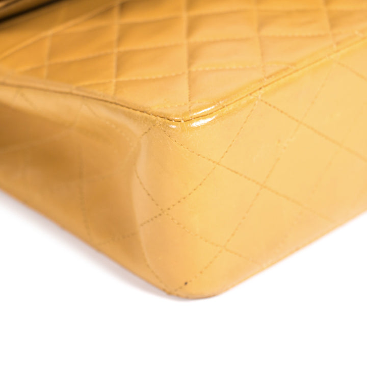 Chanel Medium Classic Double Flap Bag - revogue