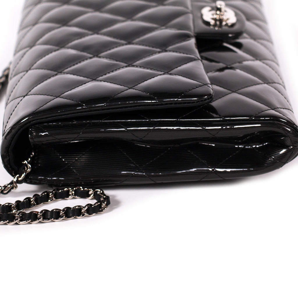 Chanel Classic Clutch With Chain Bags Chanel - Shop authentic new pre-owned designer brands online at Re-Vogue