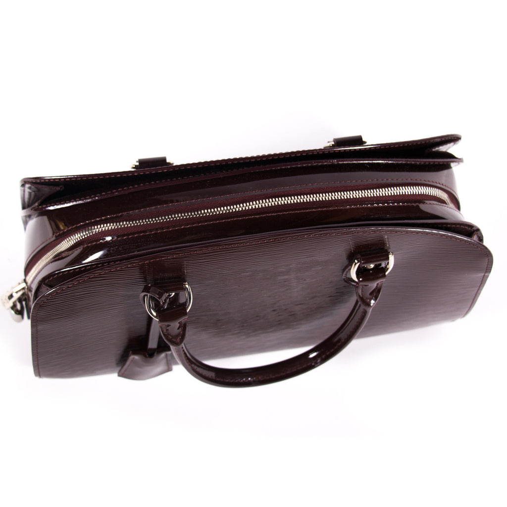 Louis Vuitton Epi Pont Neuf PM (SHG-29566) – LuxeDH