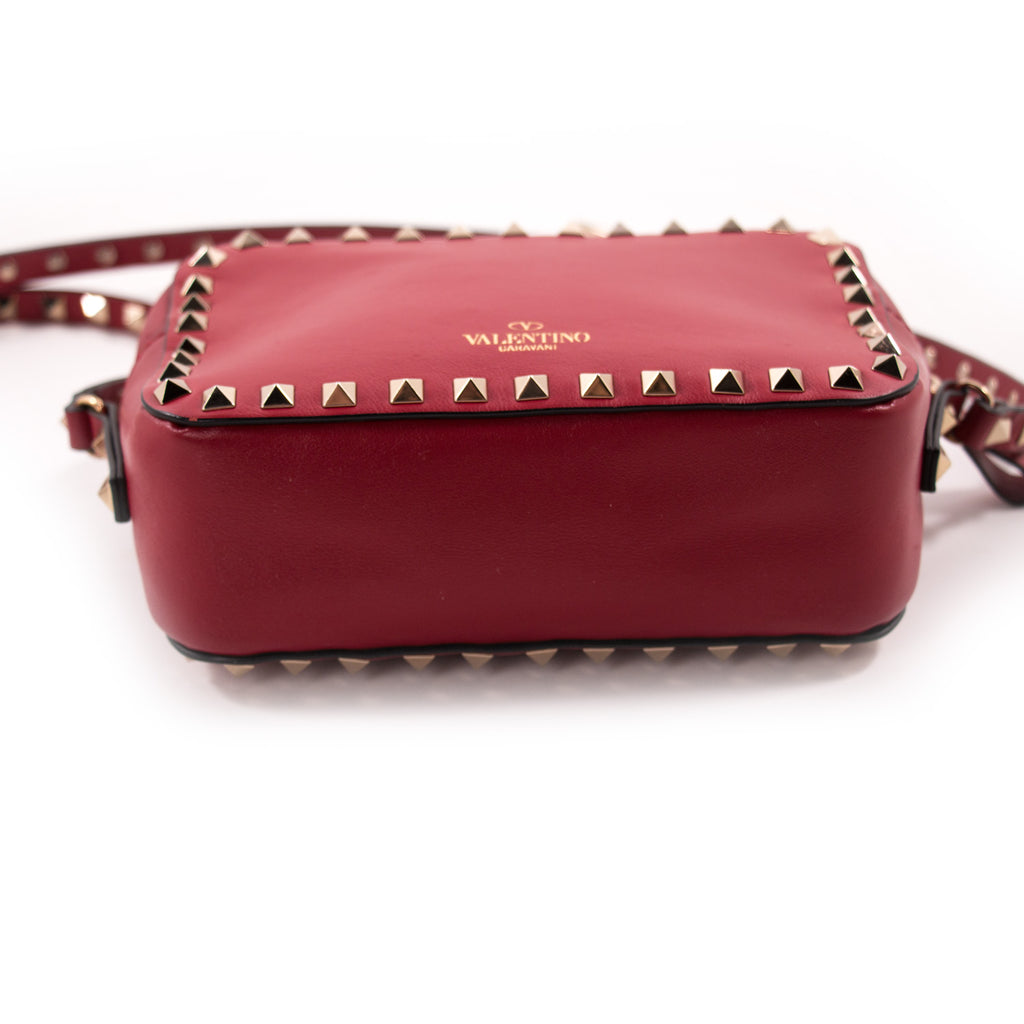 Valentino Rockstud Camera Bag Bags Valentino - Shop authentic new pre-owned designer brands online at Re-Vogue