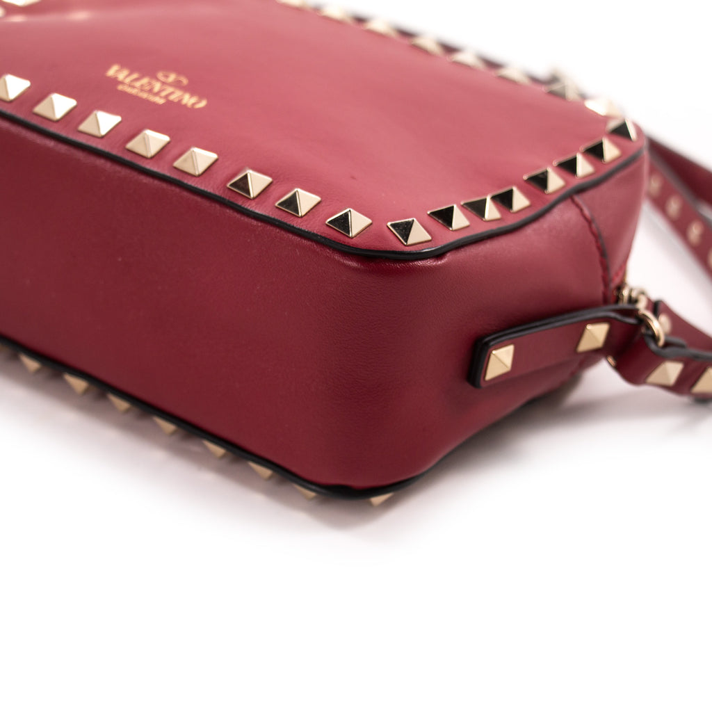 Valentino Rockstud Camera Bag Bags Valentino - Shop authentic new pre-owned designer brands online at Re-Vogue