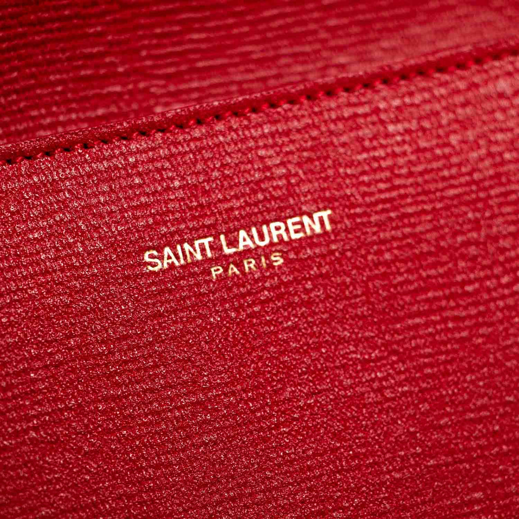 Yves Saint Laurent Chyc Clutch Bags Yves Saint Laurent - Shop authentic new pre-owned designer brands online at Re-Vogue